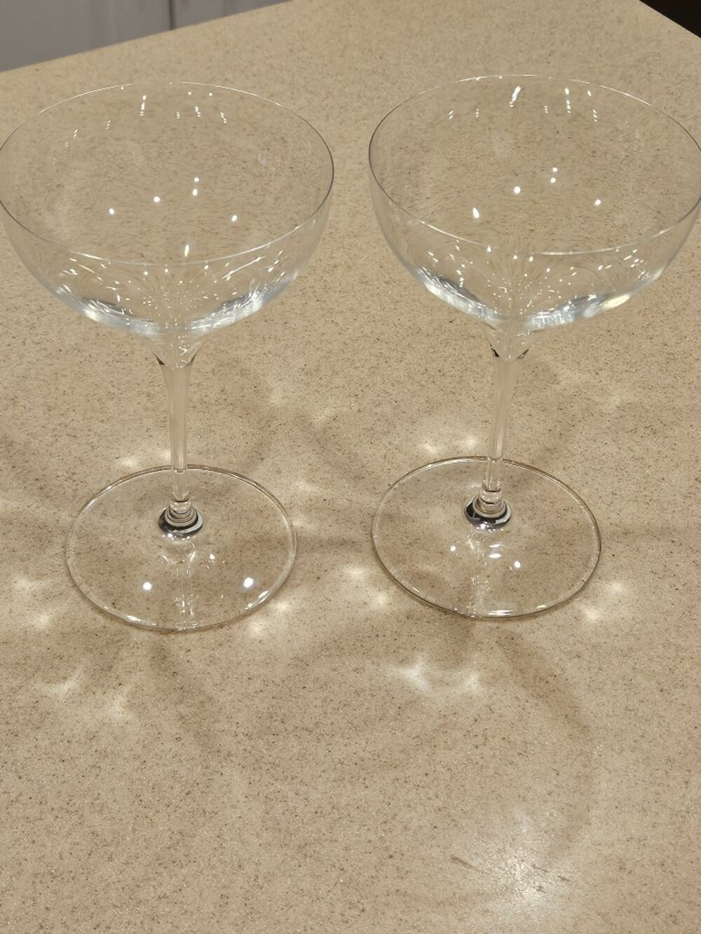 2 RIEDEL COUPE CHAMPAGNE MOSCATO MARTINI COCKTAIL BUBBLE WINE BAR GLASS GOBLET